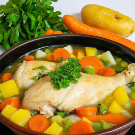 Sopa de legumes com frango e arroz