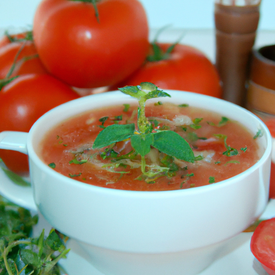 Sopa de Tomate e manjericãp