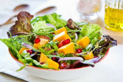 Salada Detox colorida