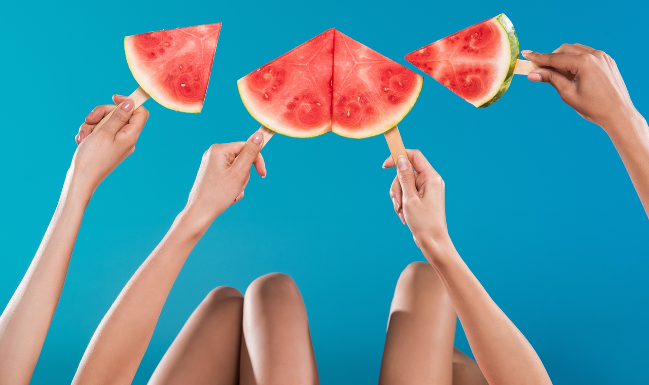 Diuréticos naturais: Frutas e vegetais que ajudam a desinchar