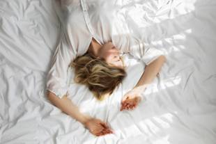Existe um gene que faz você precisar dormir mais ou menos?
