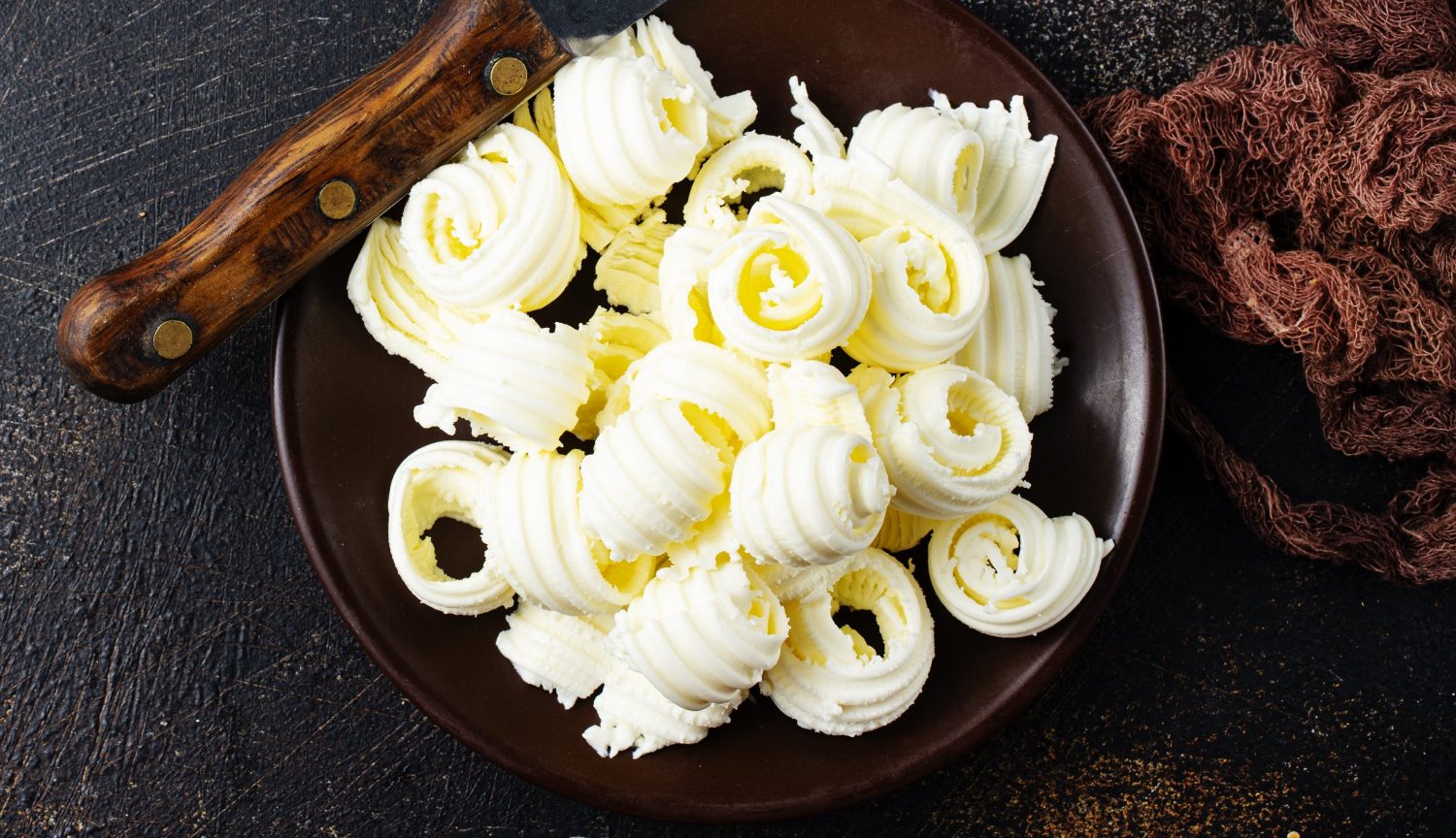 Cozinhar com manteiga com ou sem sal?