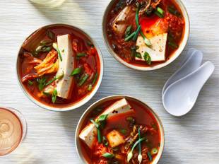 Kimchi: O que é, benefícios e como fazer o prato coreano