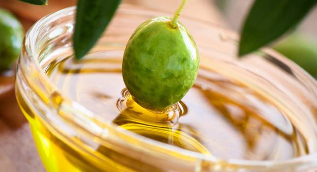 Maneiras diferentes de usar azeite de oliva