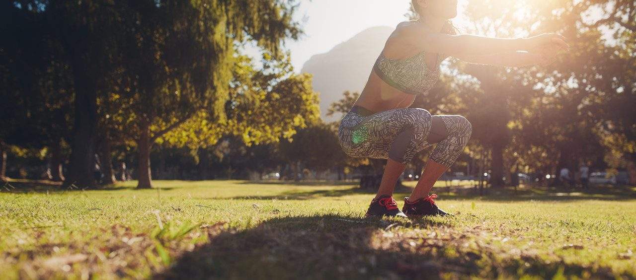 ficar em forma fazer agachamento