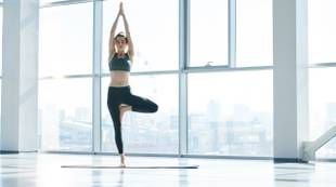 Iyengar Yoga: O que é e quais os benefícios