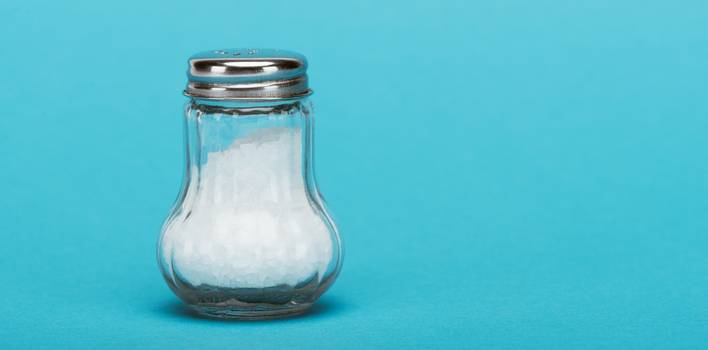 Excesso de sal enfraquece a imunidade, diz estudo