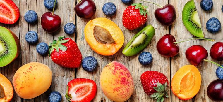 O açúcar da fruta é melhor que o açúcar refinado?