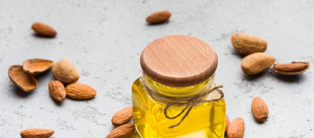 óleo de amêndoas