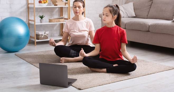 Como ajudar adolescentes a praticarem meditação
