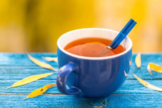 Chá de menstrasto: Propriedades e benefícios da bebida