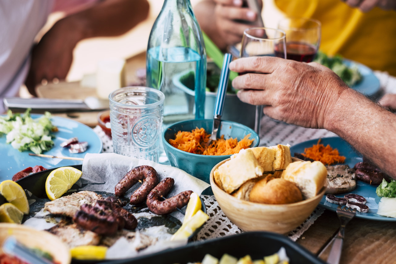 O que fazer depois de exagerar na comida