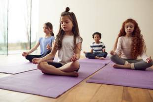 Meditação para crianças: Benefícios da prática na infância