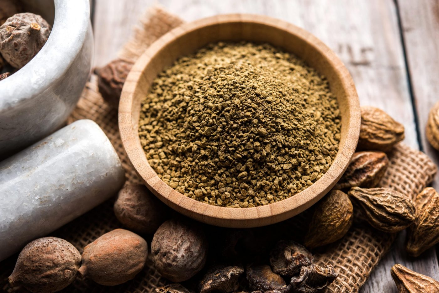 Triphala O que é, propriedades e benefícios Vitat