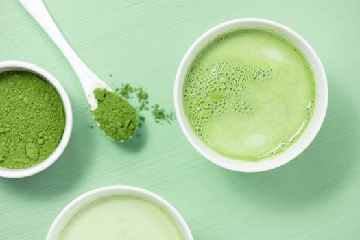 Chá verde e Matchá: Qual a diferença entre as bebidas?