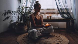 Meditação da vela: Como funciona e benefícios