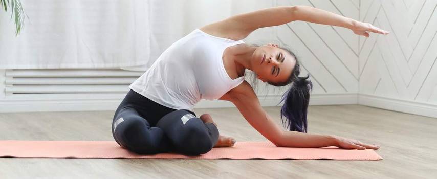 Yoga para TPM: Posturas para reduzir os sintomas
