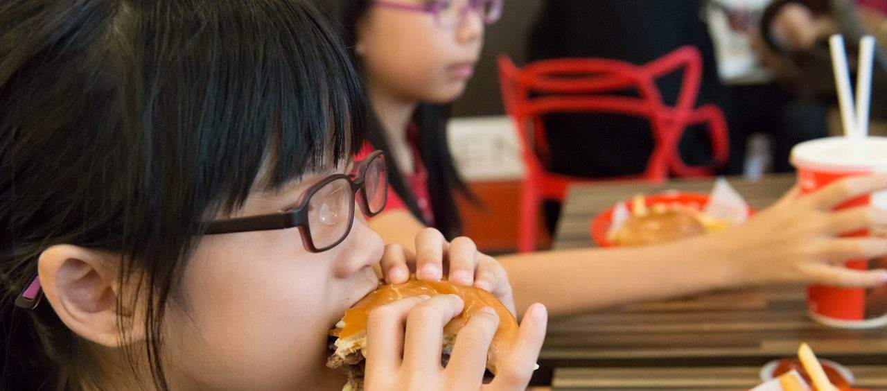 compulsão alimentar infantil