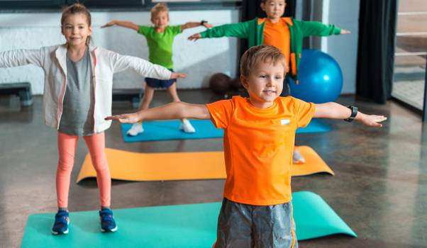 Atividades físicas recomendadas para crianças de até 5 anos
