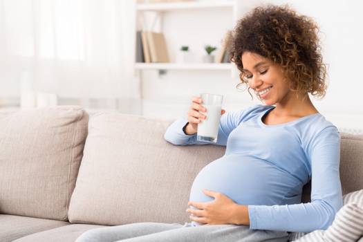 Cálcio na gravidez: Entenda porque o nutriente é tão importante