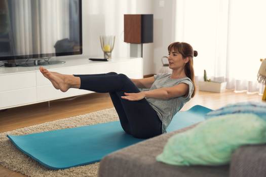 Exercícios para fazer em casa e espantar o sedentarismo