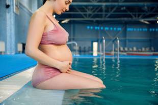 Natação durante a gravidez: Conheça os benefícios