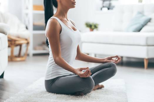Yoga pode ajudar a aliviar o estresse no trabalho