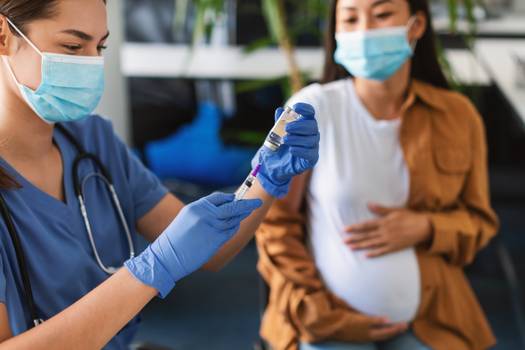 Vacinas da gestante: como funciona o calendário de vacinação na gravidez?