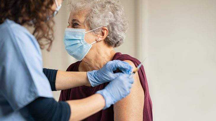 alimentação e vacina em idosos