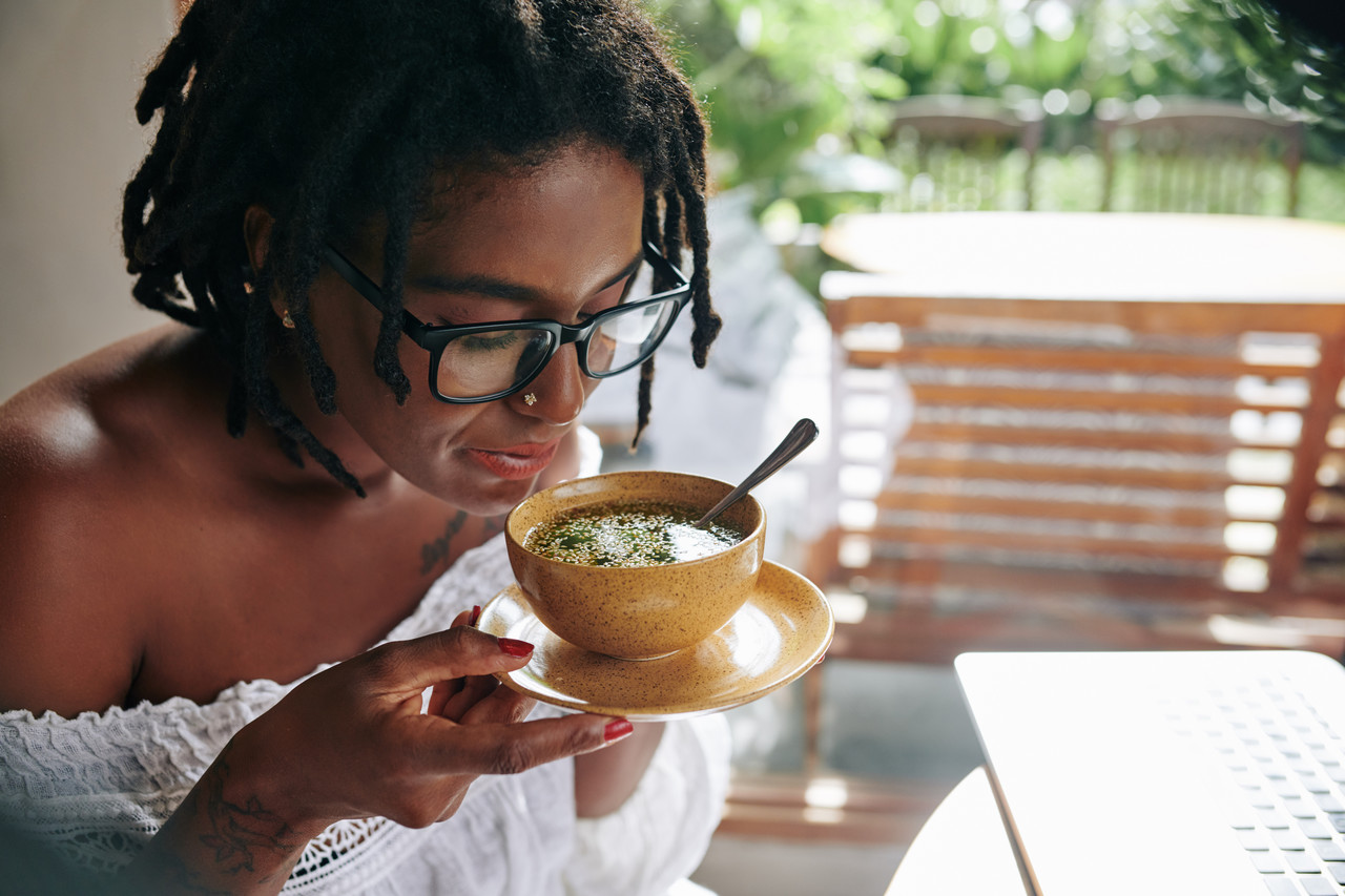 Sopas frias para o verão: 13 opções deliciosas e refrescantes