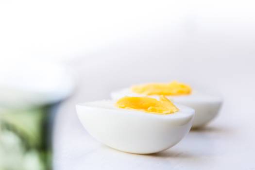 Dieta do ovo cozido emagrece, mas exige atenção. Entenda
