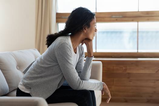 Menopausa precoce: conheça os sintomas, tratamentos e como prevenir