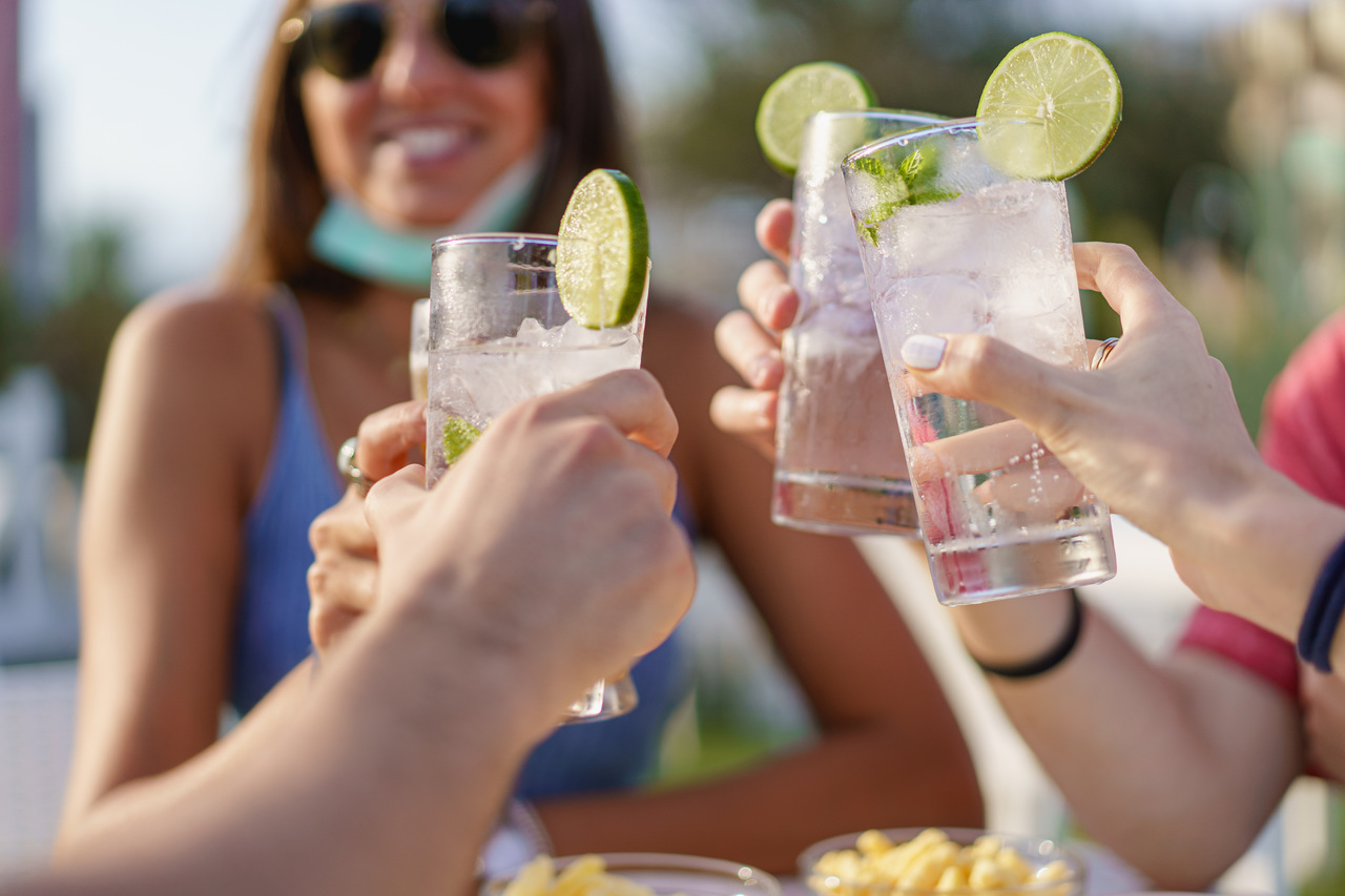 Beber água muito gelada pode fazer mal à saúde?