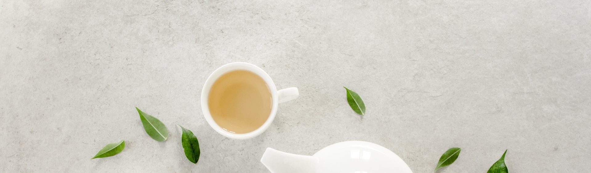 chá branco com gengibre