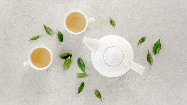 chá branco com gengibre