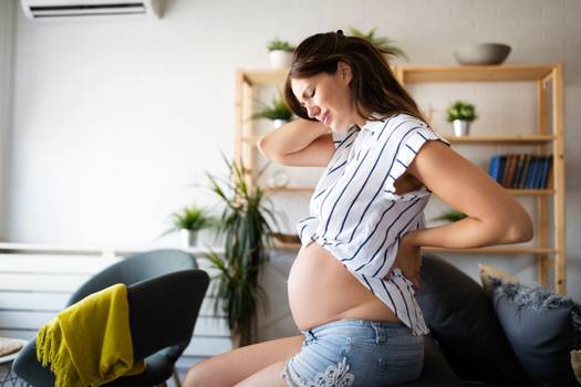 Dor no quadril na gravidez: Causas e como evitar