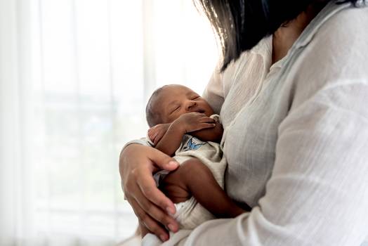 Puérperas e recém-nascidos: OMS divulga novas diretrizes para apoiá-los no pós-parto