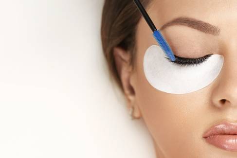 Lash lifting: o que é e cuidados com a saúde dos olhos