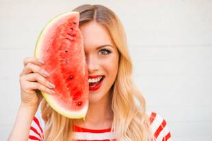 Melancia para a pele: conheça os benefícios da fruta