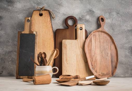 Saiba como limpar os utensílios de madeira da sua cozinha