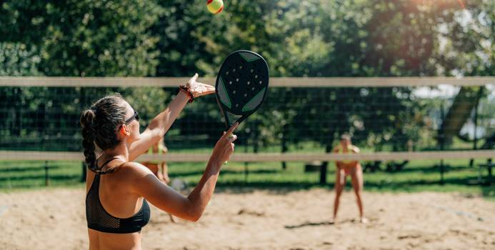 Beach tennis: cuidados para a pele de quem pratica o esporte
