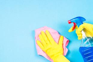 Mania de limpeza: o que é, sintomas, causas e tratamento
