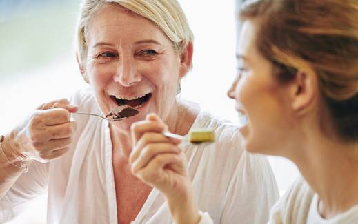 É verdade que a fome aumenta na menopausa?