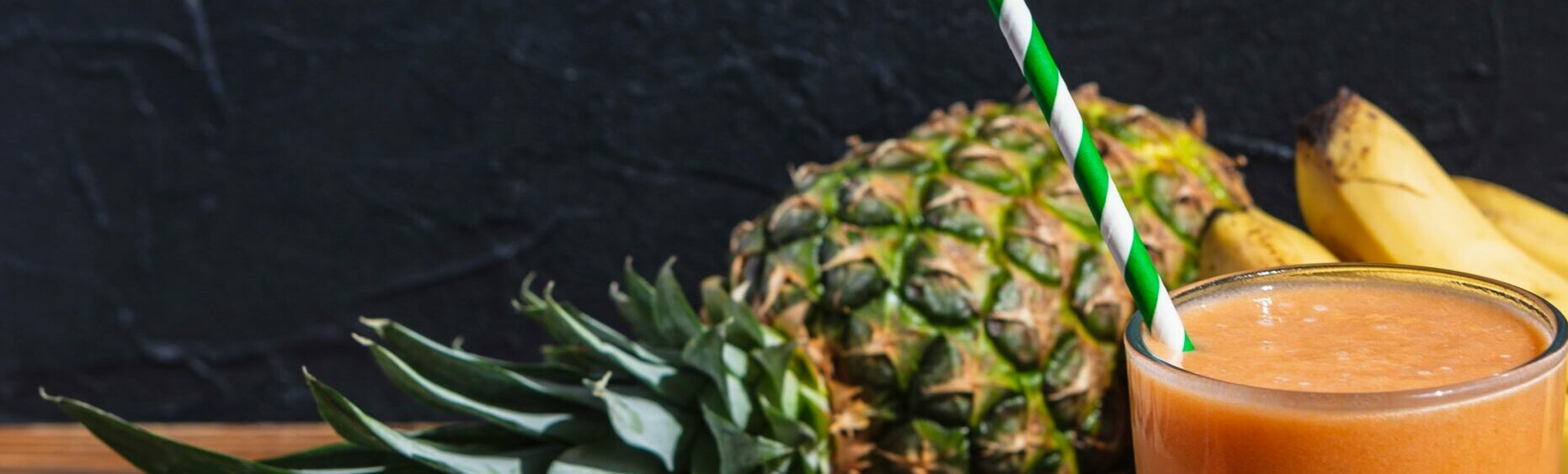 Suco de abacaxi com cenoura emagrece smoothie de abacaxi e cenoura