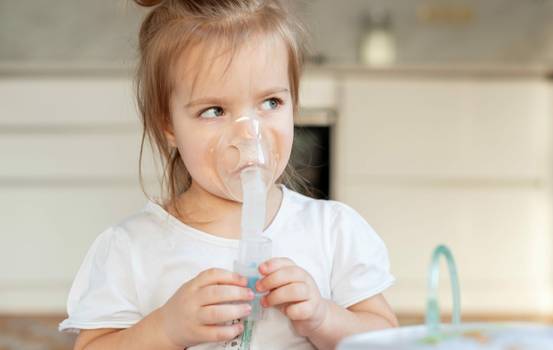 Crianças com asma não têm risco maior de desenvolver Covid-19