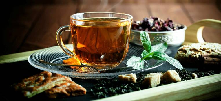 Chá para tosse: benefícios e como preparar