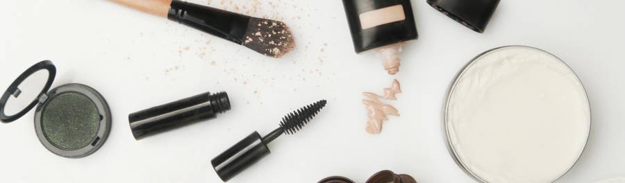Uso excessivo de cosméticos pode fazer mal para a pele: saiba por que