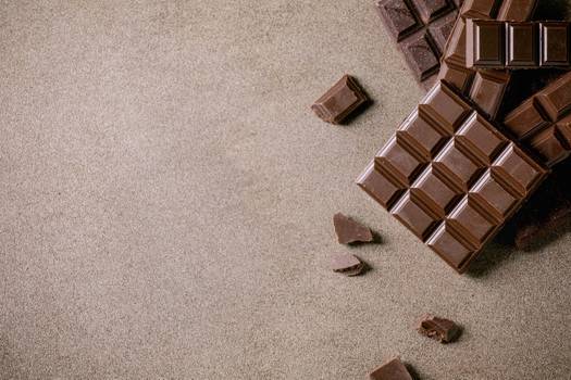 Chocolate hidrogenado: afinal, como é feito? Por que não é saudável?