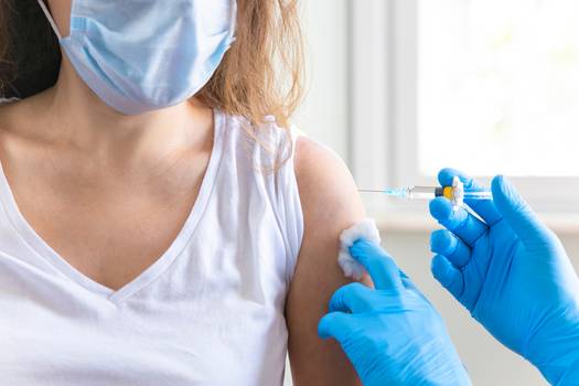 Pessoas acima de 30 anos poderão tomar 4ª dose da vacina contra Covid em SP