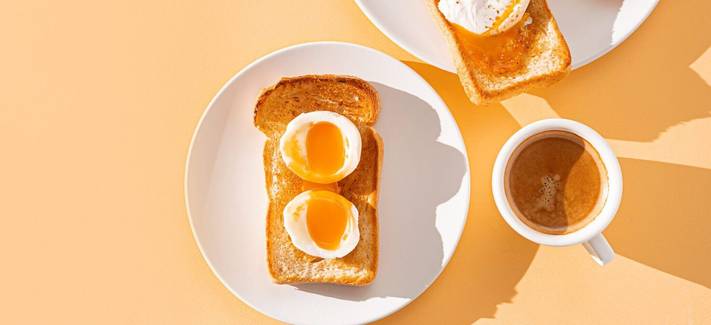 Opções de café da manhã: dá para incluir pão com ovo e café com leite?